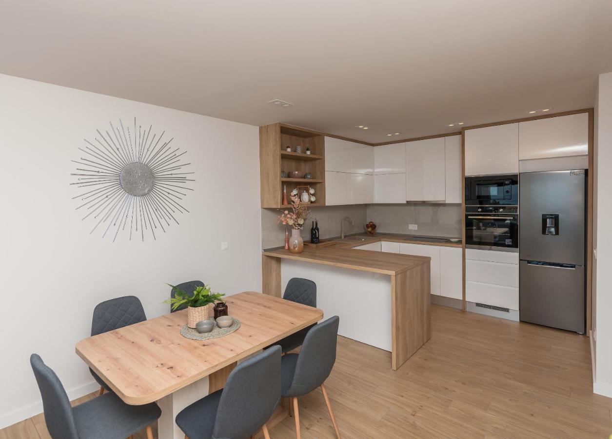 Luxury Lemon Sea & View Apartment